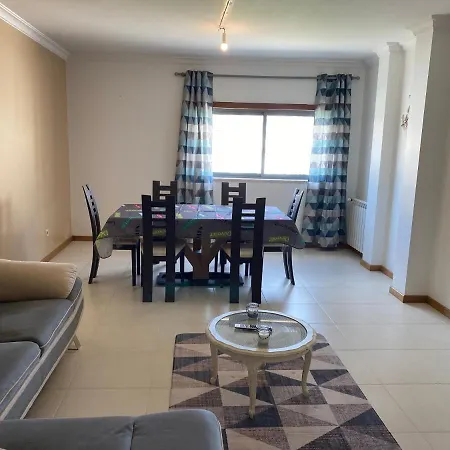 Superbe Proche De La